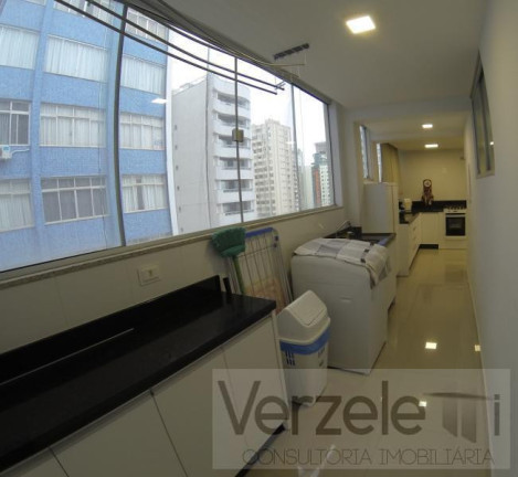 Imagem Apartamento com 4 Quartos para Temporada, 180 m² em Centro - Balneário Camboriú