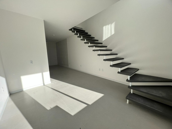 Sobrado com 3 Quartos à Venda, 120 m² em Areias - São José