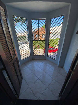 Foto do imóvel Sobrado com 3 Quartos à Venda, 356 m² em Km 18 - Osasco