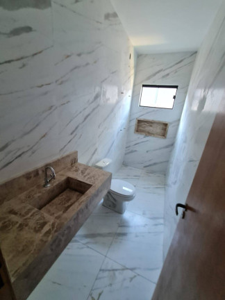 Imagem Casa com 3 Quartos à Venda, 180 m² em Goiânia Imagem Casa com 3 Quartos à Venda, 180 m² em Goiânia