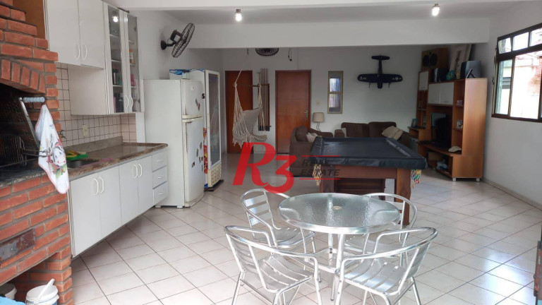 Imagem Sobrado com 4 Quartos à Venda, 212 m² em Embaré - Santos