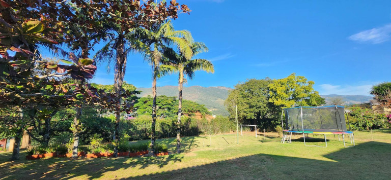 Imagem Casa com 4 Quartos à Venda, 500 m² em Vila Petrópolis - Atibaia Imagem Casa com 4 Quartos à Venda, 500 m² em Vila Petrópolis - Atibaia