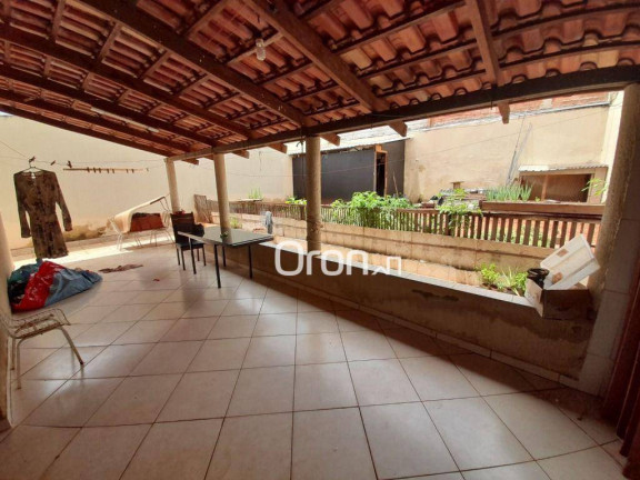 Imagem Sobrado com 5 Quartos à Venda, 256 m² em Residencial Recreio Panorama - Goiânia Imagem Sobrado com 5 Quartos à Venda, 256 m² em Residencial Recreio Panorama - Goiânia