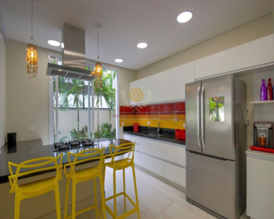 Imagem Sobrado com 6 Quartos à Venda, 531 m² em Centro - Bertioga