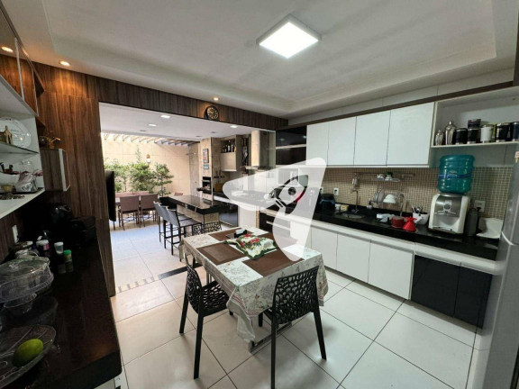 Imagem Casa com 4 Quartos à Venda, 188 m² em Sapiranga - Fortaleza Imagem Casa com 4 Quartos à Venda, 188 m² em Sapiranga - Fortaleza