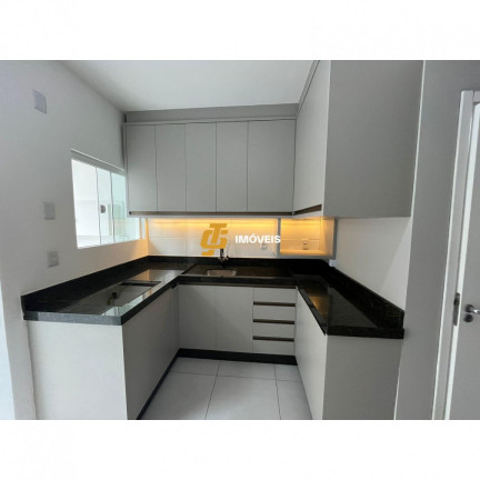 Imagem Casa com 2 Quartos à Venda, 50 m² em Espinheiros - Itajaí