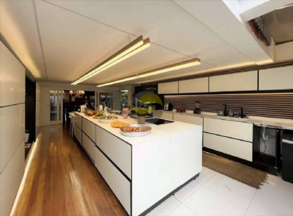 Imagem Casa com 6 Quartos à Venda, 1.190 m² em Vila Santo Antônio - Cotia