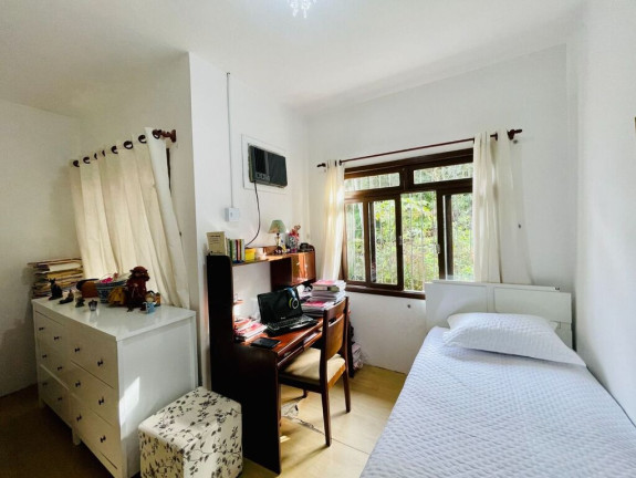 Imagem Casa com 4 Quartos à Venda, 242 m² em Garcia - Blumenau