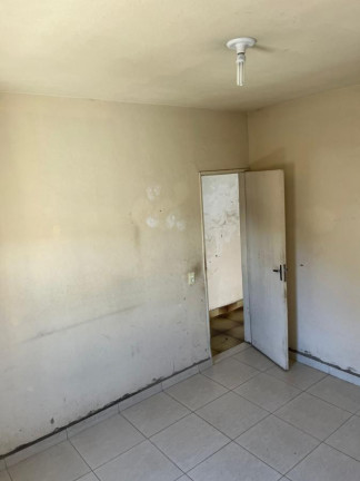 Imagem Casa com 3 Quartos à Venda,  em Jardim Jaraguá - Taubaté