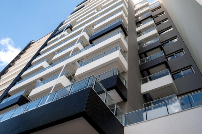 Sala Comercial à Venda, 42 m² em Pinheiros - São Paulo