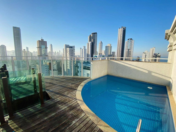 Cobertura com 4 Quartos à Venda, 256 m² em Centro - Balneário Camboriú