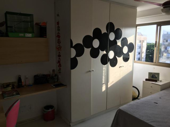 Imagem Apartamento com 4 Quartos à Venda, 225 m² em Barra Da Tijuca - Rio De Janeiro