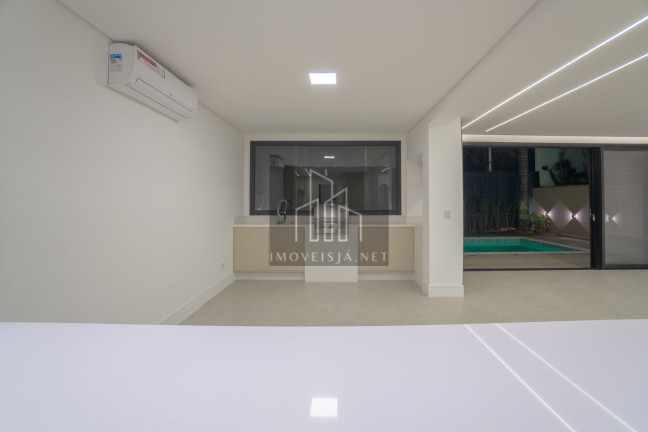 Imagem Casa com 3 Quartos à Venda, 278 m² em Alphaville - Santana De Parnaíba Imagem Casa com 3 Quartos à Venda, 278 m² em Alphaville - Santana De Parnaíba