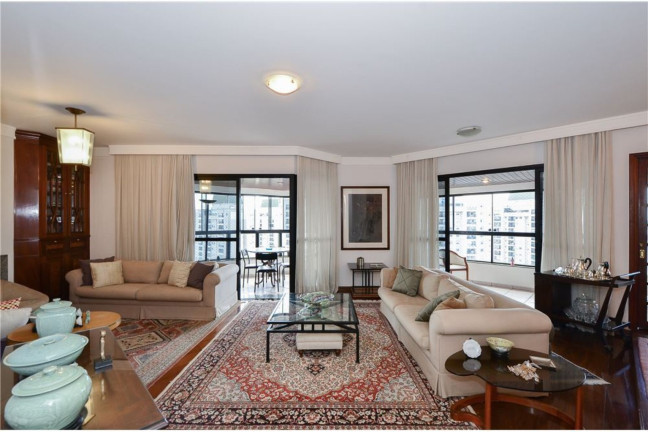 Imagem Apartamento com 4 Quartos à Venda, 241 m² em Vila Suzana - São Paulo