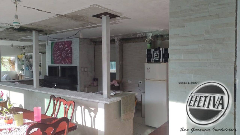 Imagem Casa com 5 Quartos à Venda, 400 m² em Cajuru - Curitiba