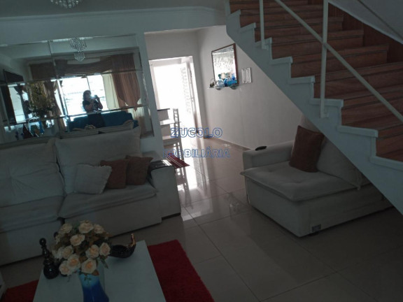 Imagem Sobrado com 2 Quartos à Venda, 160 m² Imagem Sobrado com 2 Quartos à Venda, 160 m²