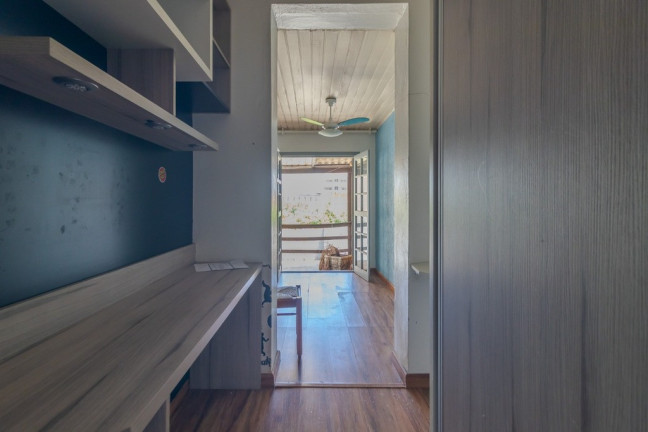 Imagem Casa com 3 Quartos à Venda, 160 m² em Floresta - Porto Alegre Imagem Casa com 3 Quartos à Venda, 160 m² em Floresta - Porto Alegre
