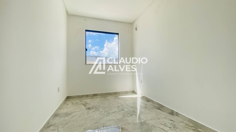 Imagem Casa com 3 Quartos à Venda, 99 m² em Parque Ipê - Feira De Santana