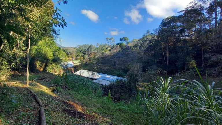 Imagem Chácara com 4 Quartos à Venda, 23 m² em Braunes - Nova Friburgo