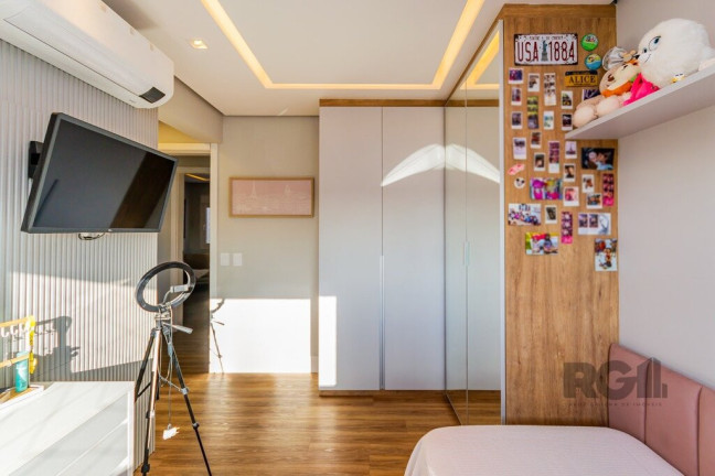 Imagem Apartamento com 4 Quartos à Venda, 158 m² em Menino Deus - Porto Alegre