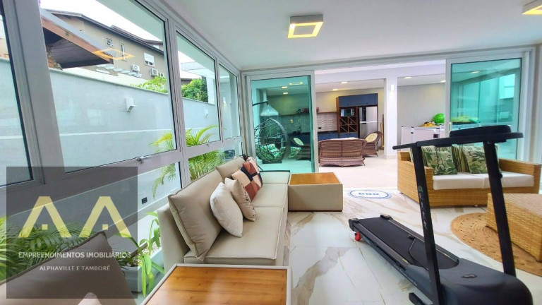Imagem Casa com 4 Quartos à Venda, 308 m² em Alphaville - Santana De Parnaíba Imagem Casa com 4 Quartos à Venda, 308 m² em Alphaville - Santana De Parnaíba