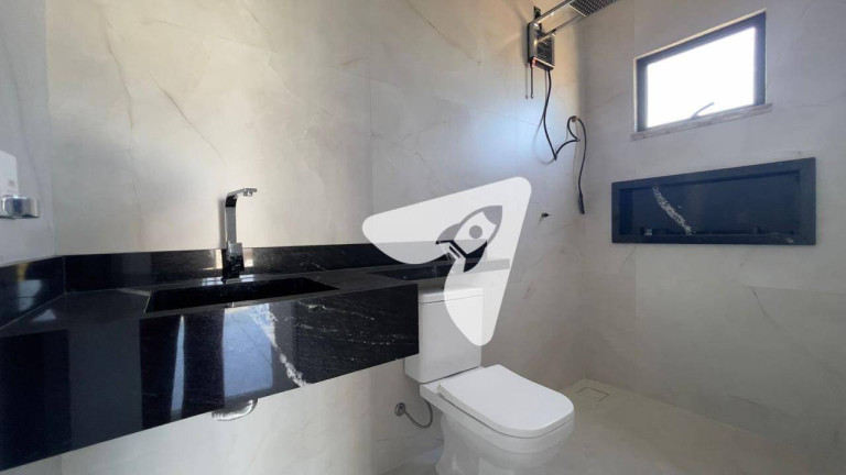 Casa com 4 Quartos à Venda, 280 m² em Cidade Alpha - Eusébio