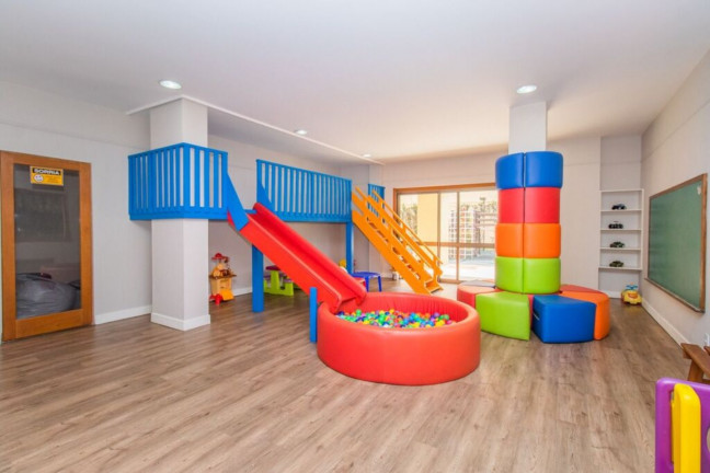 Imagem Imóvel com 3 Quartos à Venda, 120 m² em Menino Deus - Porto Alegre
