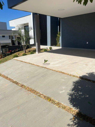 Imagem Casa de Condomínio com 3 Quartos à Venda, 170 m²