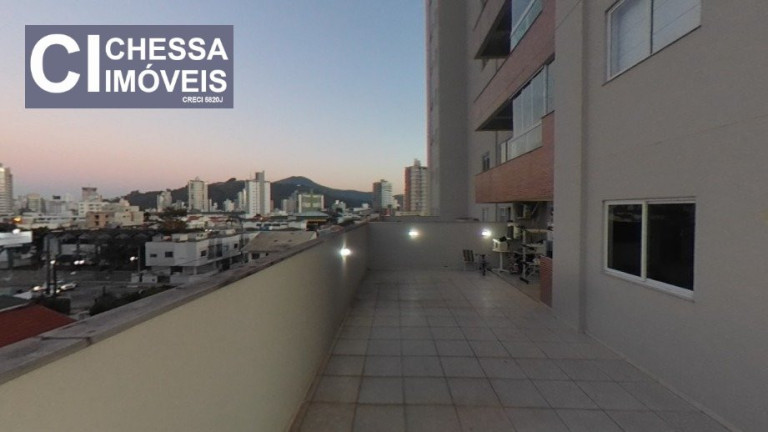 Imagem Apartamento com 2 Quartos à Venda, 120 m² em Centro - Itajaí