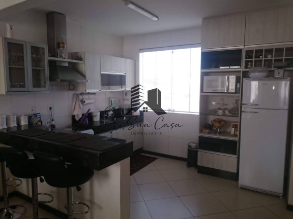 Imagem Casa com 3 Quartos à Venda, 208 m² em Três Barras - Contagem