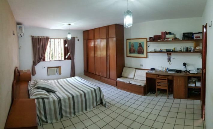 Casa com 5 Quartos à Venda, 364 m² em Ininga - Teresina