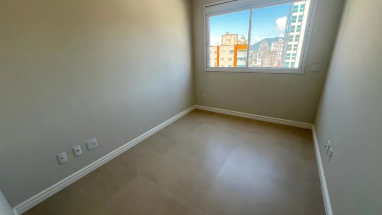 Imagem Apartamento com 4 Quartos à Venda, 190 m² em Meia Praia - Itapema