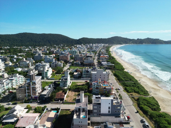 Imagem Imóvel com 3 Quartos à Venda, em Canto Grande - Bombinhas Imagem Imóvel com 3 Quartos à Venda, em Canto Grande - Bombinhas