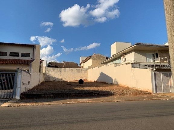 Terreno à Venda, 430 m² em Jardim Estoril - Bauru