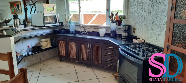 Imagem Casa com 10 Quartos à Venda, 800 m² em Fortaleza - Ubatuba Imagem Casa com 10 Quartos à Venda, 800 m² em Fortaleza - Ubatuba