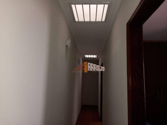 Imagem Casa com 3 Quartos à Venda, 234 m² em Jardim Cotinha - São Paulo Imagem Casa com 3 Quartos à Venda, 234 m² em Jardim Cotinha - São Paulo