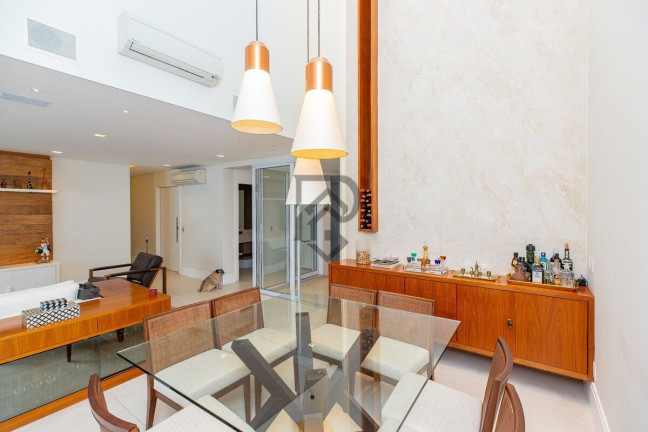 Imagem Apartamento com 3 Quartos à Venda, 240 m² em Vila Mariana - São Paulo