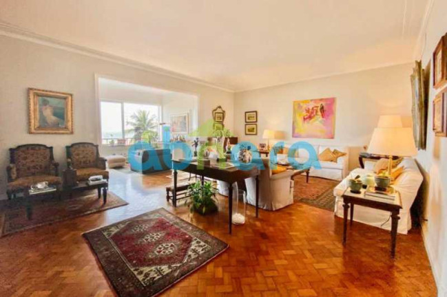 Imagem Apartamento com 4 Quartos à Venda, 353 m² em Copacabana - Rio De Janeiro Imagem Apartamento com 4 Quartos à Venda, 353 m² em Copacabana - Rio De Janeiro