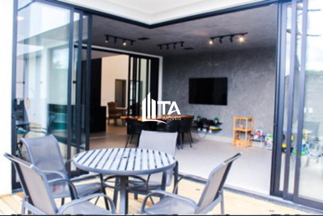Imagem Casa com 3 Quartos à Venda, 299 m² em Swiss Park - Campinas Imagem Casa com 3 Quartos à Venda, 299 m² em Swiss Park - Campinas