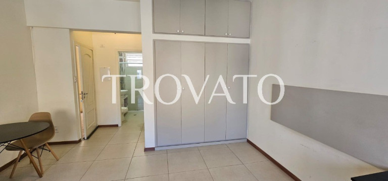Imagem Imóvel com 1 Quarto para Alugar, 45 m² em República - São Paulo