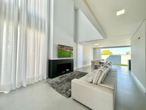 Imagem Casa com 4 Quartos à Venda, 290 m² em Novo Louro - Capao Da Canoa Imagem Casa com 4 Quartos à Venda, 290 m² em Novo Louro - Capao Da Canoa