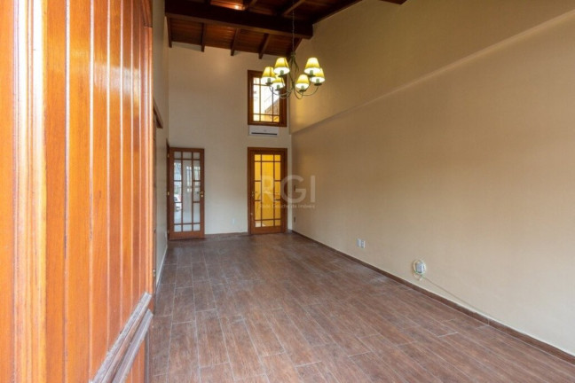 Imagem Imóvel com 3 Quartos à Venda,  em Cristal - Porto Alegre
