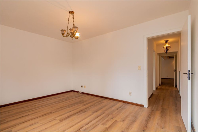 Imagem Apartamento com 3 Quartos à Venda, 129 m² em Auxiliadora - Porto Alegre Imagem Apartamento com 3 Quartos à Venda, 129 m² em Auxiliadora - Porto Alegre