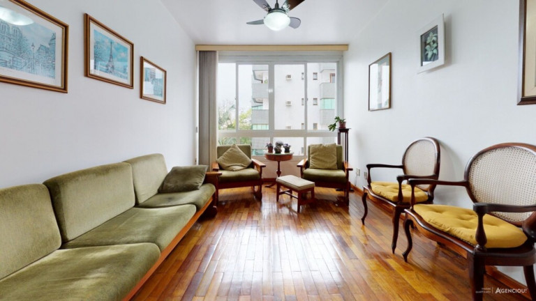 Imagem Imóvel com 3 Quartos à Venda, 104 m² em Petrópolis - Porto Alegre Imagem Imóvel com 3 Quartos à Venda, 104 m² em Petrópolis - Porto Alegre
