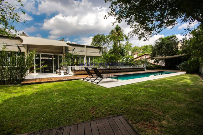 Imagem Casa com 4 Quartos à Venda, 1.350 m² em Residencial Tamboré - Barueri Imagem Casa com 4 Quartos à Venda, 1.350 m² em Residencial Tamboré - Barueri