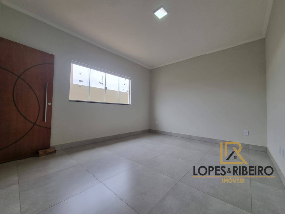 Imagem Casa com 3 Quartos à Venda,  em Jardim Ouro Verde - Botucatu