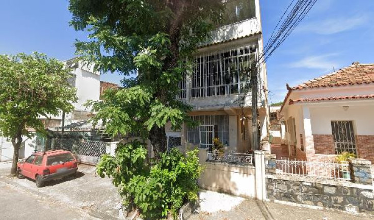 Imagem Casa com 1 Quarto à Venda, 75 m² em Ramos - Rio De Janeiro Imagem Casa com 1 Quarto à Venda, 75 m² em Ramos - Rio De Janeiro