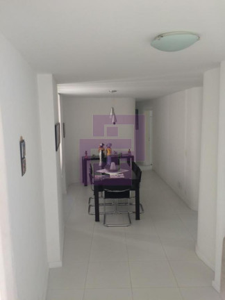 Imagem Apartamento com 3 Quartos à Venda, 178 m² em Pitangueiras - Guarujá Imagem Apartamento com 3 Quartos à Venda, 178 m² em Pitangueiras - Guarujá