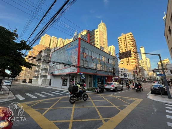 Imóvel à Venda, 900 m² em Centro - Balneário Camboriú