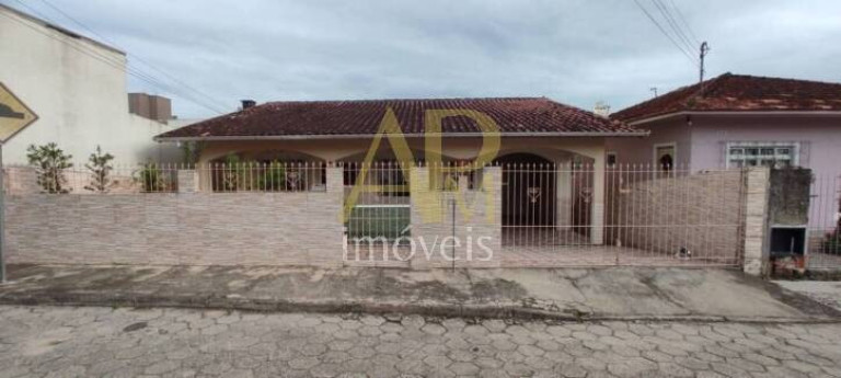 Imagem Casa com 3 Quartos à Venda, 250 m² em Jardim Janaína - Biguaçu Imagem Casa com 3 Quartos à Venda, 250 m² em Jardim Janaína - Biguaçu